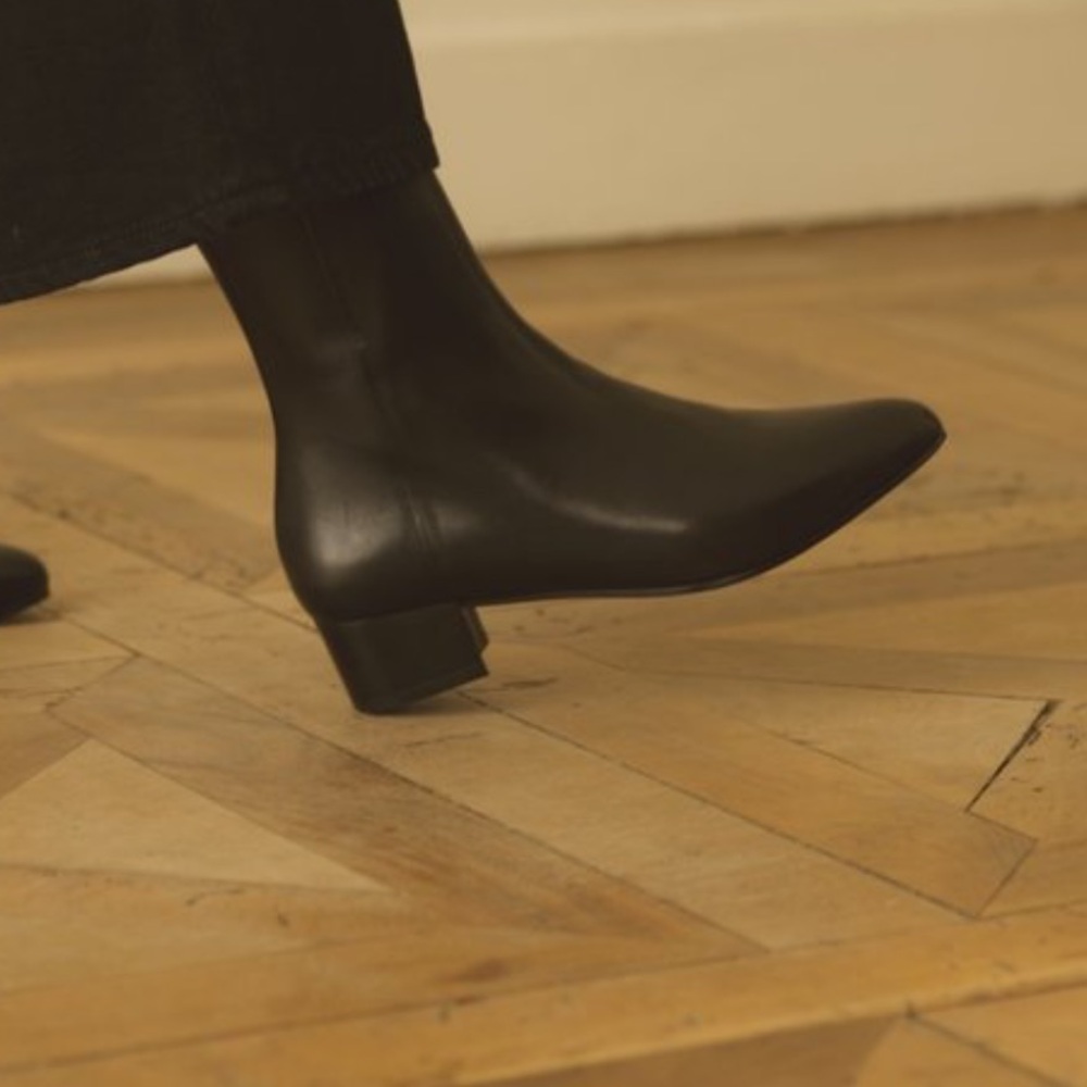 Anne Thomas Michele Black Ankle Boots EUC